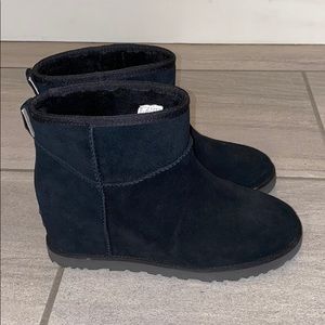 Brand New UGG wedges